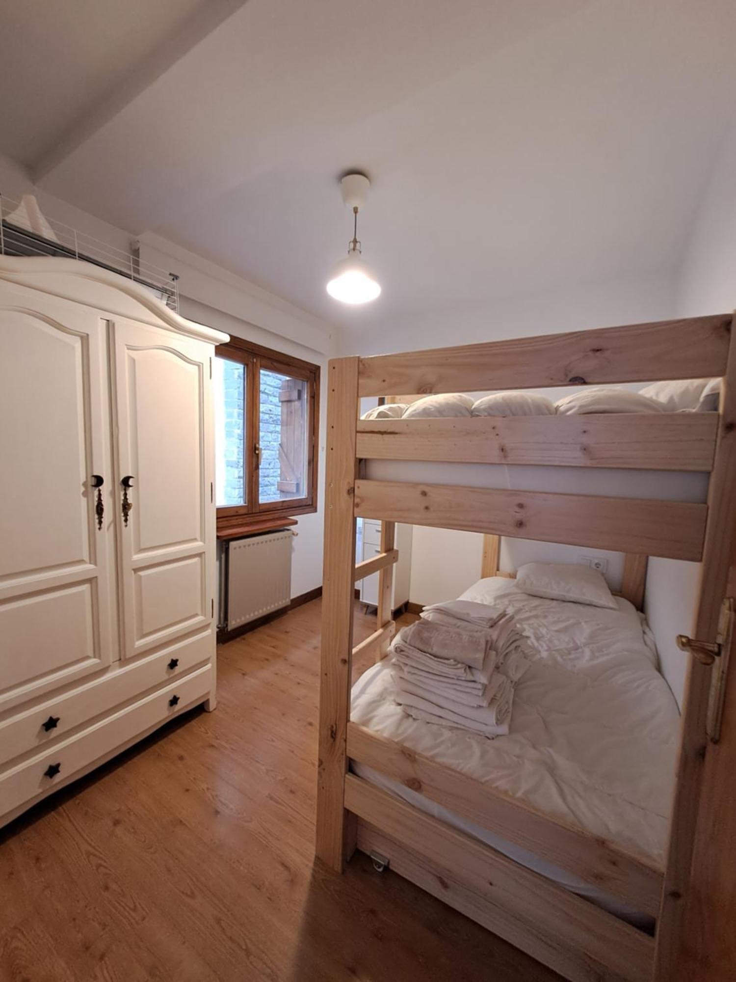 Casa Bihotz - Bonito Y Centrico Apartamento Con Garaje En Sallent Sallent de Gállego Exterior foto